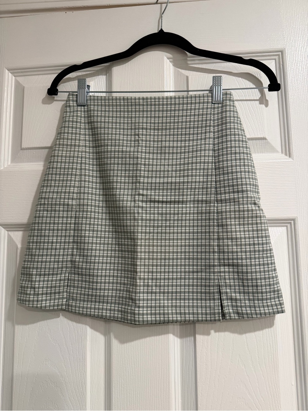 Brandy Melville Plaid Mini Skirt - Light Green/White